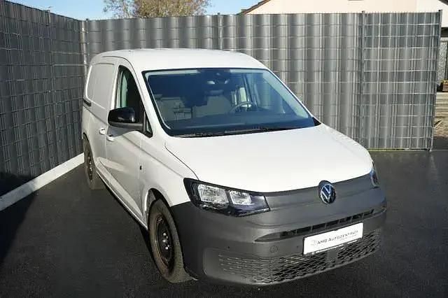 Second-hand VW Caddy 102 CP (75 kW) 2025 Alb Monovolum