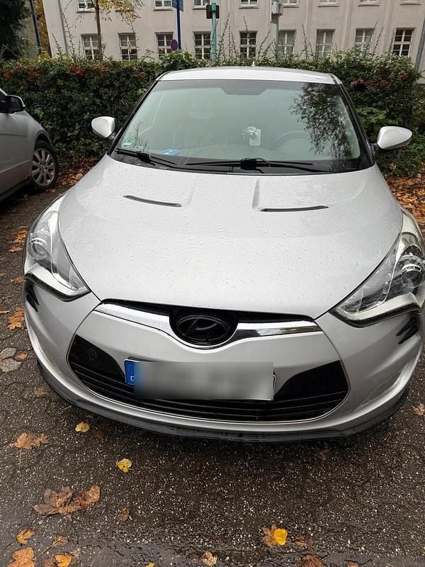 Silber Gebraucht 2012 Hyundai Veloster Coupé | 5.800 € (Fairer Preis) - Bild 1/4
