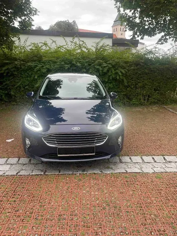 Gebraucht Ford Fiesta Titanium 125 PS (91 kW) 2019 Blau Kleinwagen