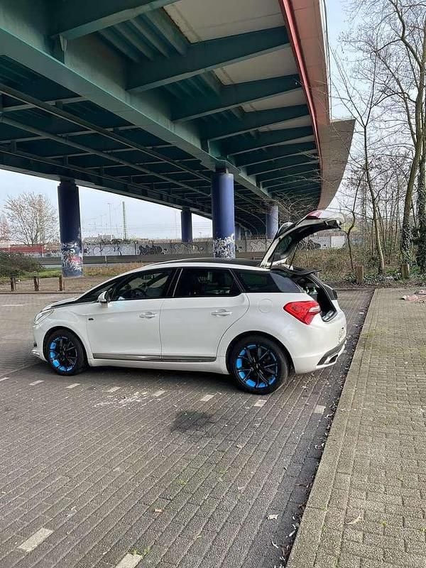 Gebraucht Citroën DS5 Sport Chic 200 PS (147 kW) 2012 Weiß Kleinwagen