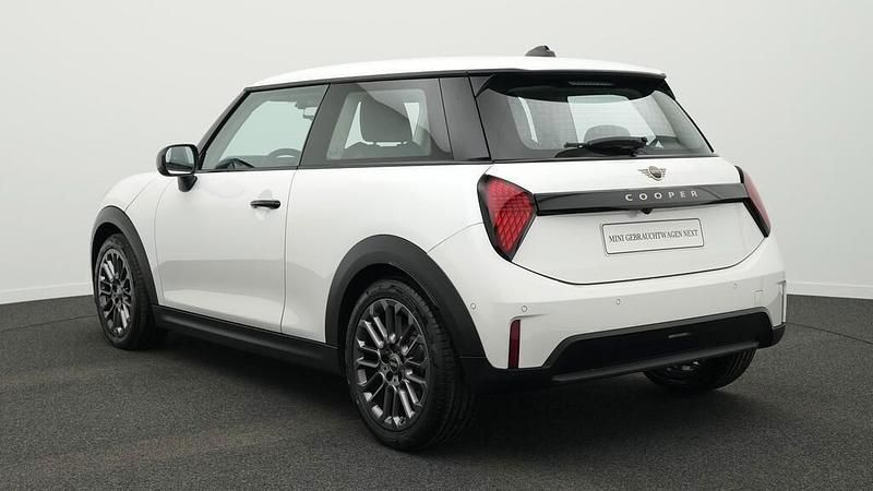 Gebraucht Mini Cooper 156 PS (114 kW) 2024 Nanuq white Kleinwagen