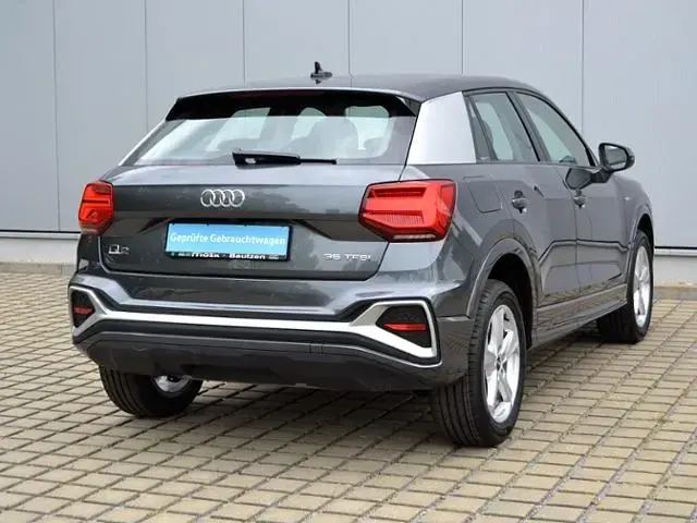 Gebraucht Audi Q2 Comfort 150 PS (110 kW) 2025 Daytonagrau SUV