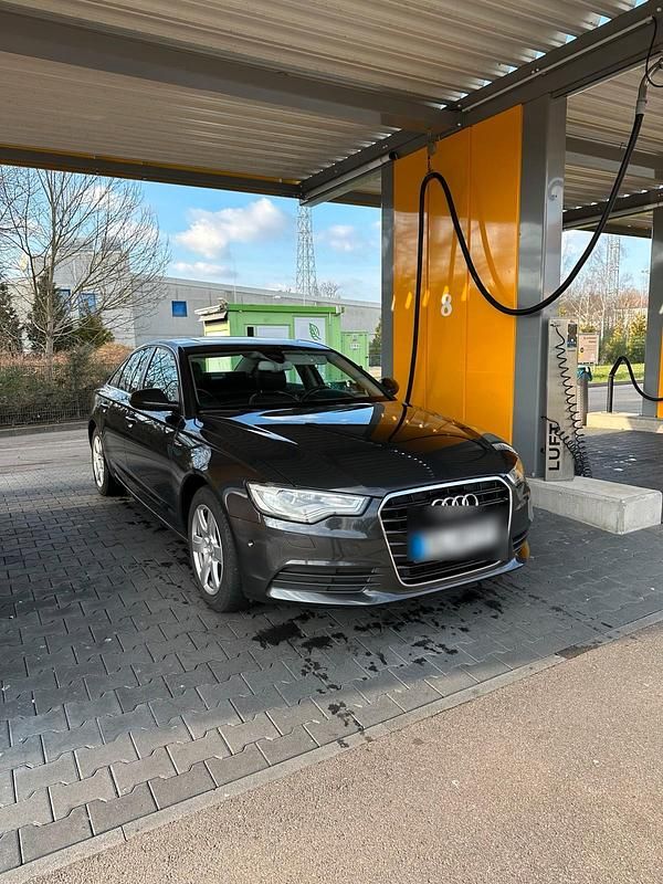 Grau Gebraucht 2012 Audi A6 Limousine | 14.300 € (Etwas zu teuer) - Bild 1/4