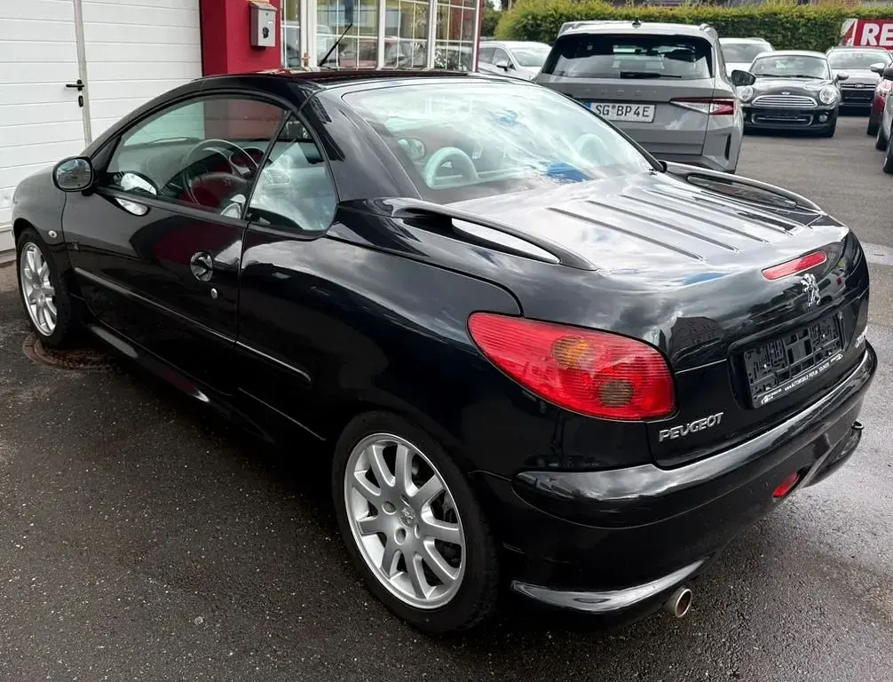 Gebraucht Peugeot 206 CC 109 PS (80 kW) 2006 Schwarz Cabrio