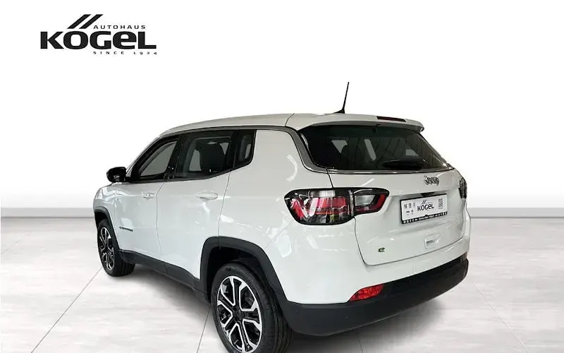 Ny Jeep Compass Altitude 130 HK (95 kW) 2025 Hvid SUV