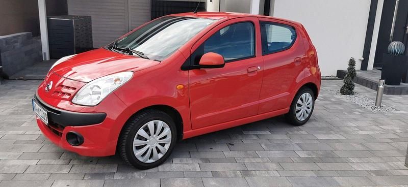 Rot Gebraucht 2010 Nissan Pixo Acenta Kleinwagen | 4.600 € (Fairer Preis) - Bild 1/4