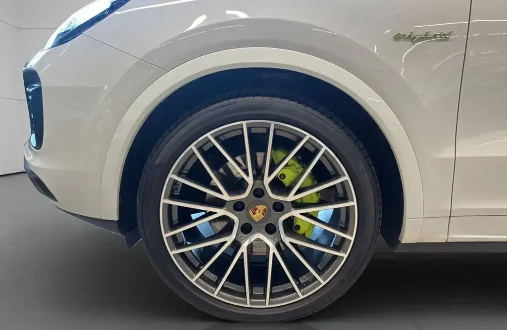 Gebraucht Porsche Cayenne Sport 462 PS (339 kW) 2021 Weiß SUV
