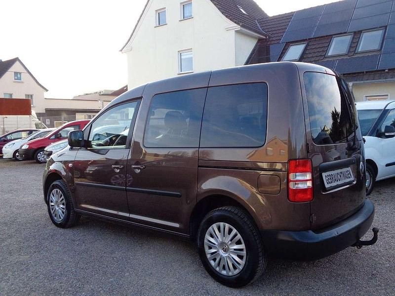 Gebraucht VW Caddy Trendline 75 PS (55 kW) 2014 Braun Van / Kleinbus