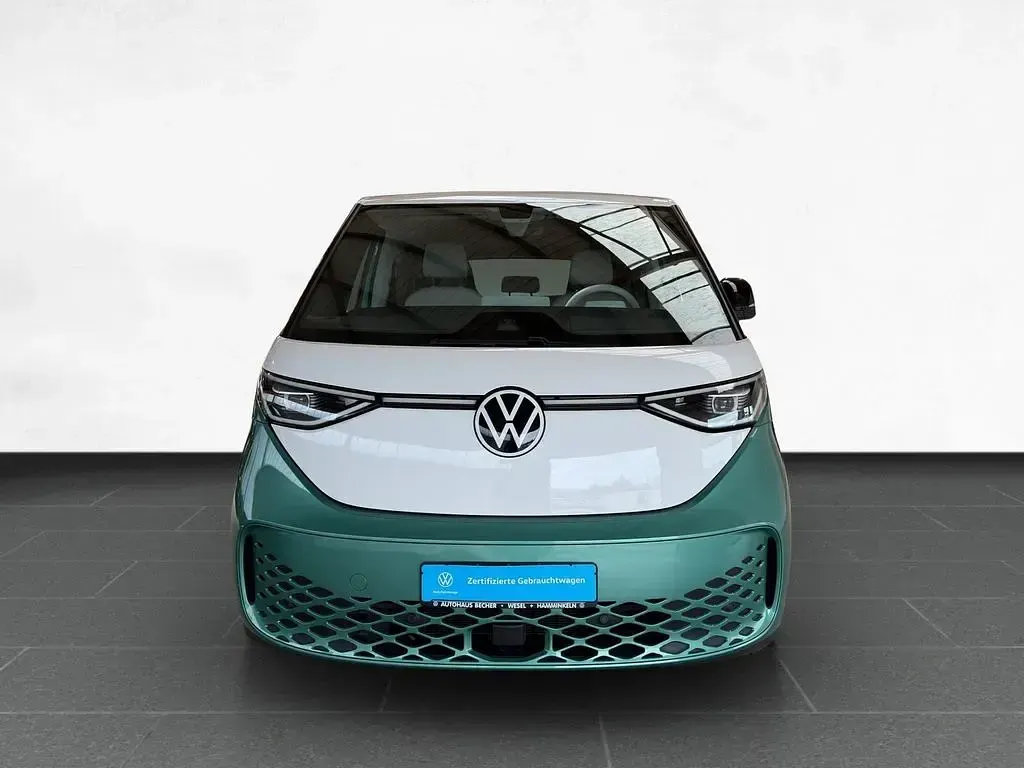 Używany VW ID. Buzz Pro 150 kW (204 KM) 2022 Biały Minivan