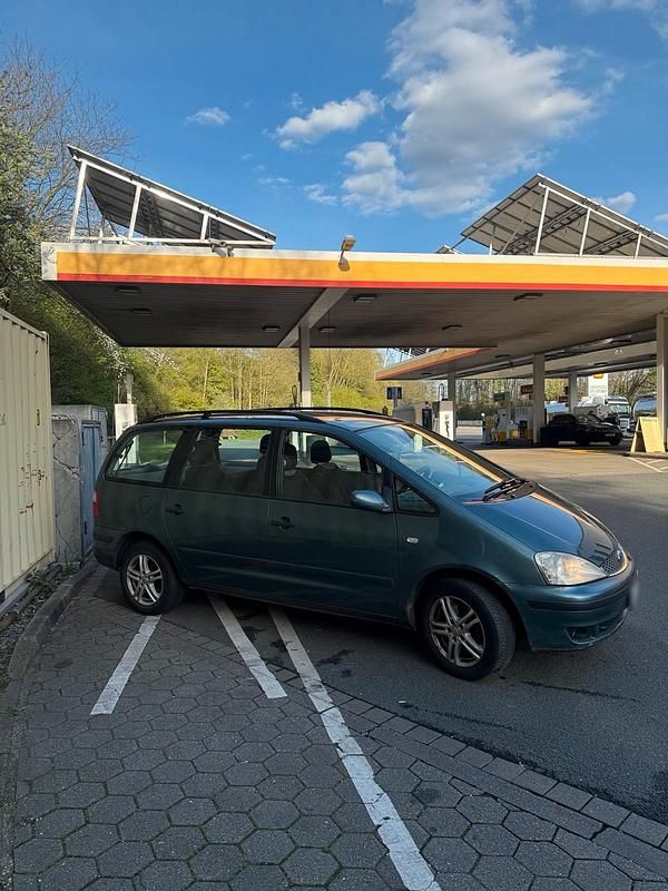 Gebraucht Ford Galaxy 116 PS (85 kW) 2003 Grün Van / Kleinbus