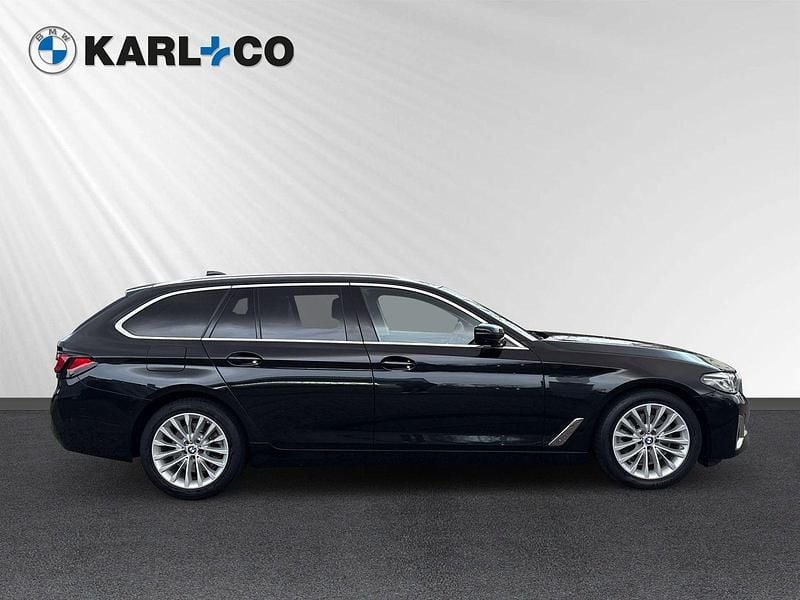 Gebraucht BMW 520 Luxury Line 190 PS (139 kW) 2023 Schwarz Kombi