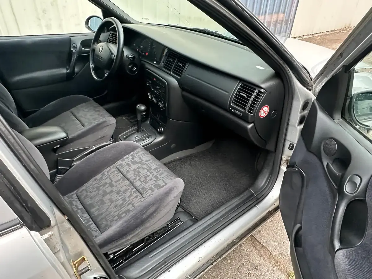 Gebraucht Opel Vectra 101 PS (74 kW) 1999 Silber Limousine