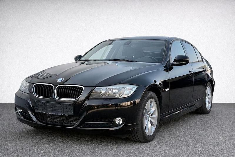Gebraucht BMW 318 Performance 143 PS (105 kW) 2010 Schwarz Limousine