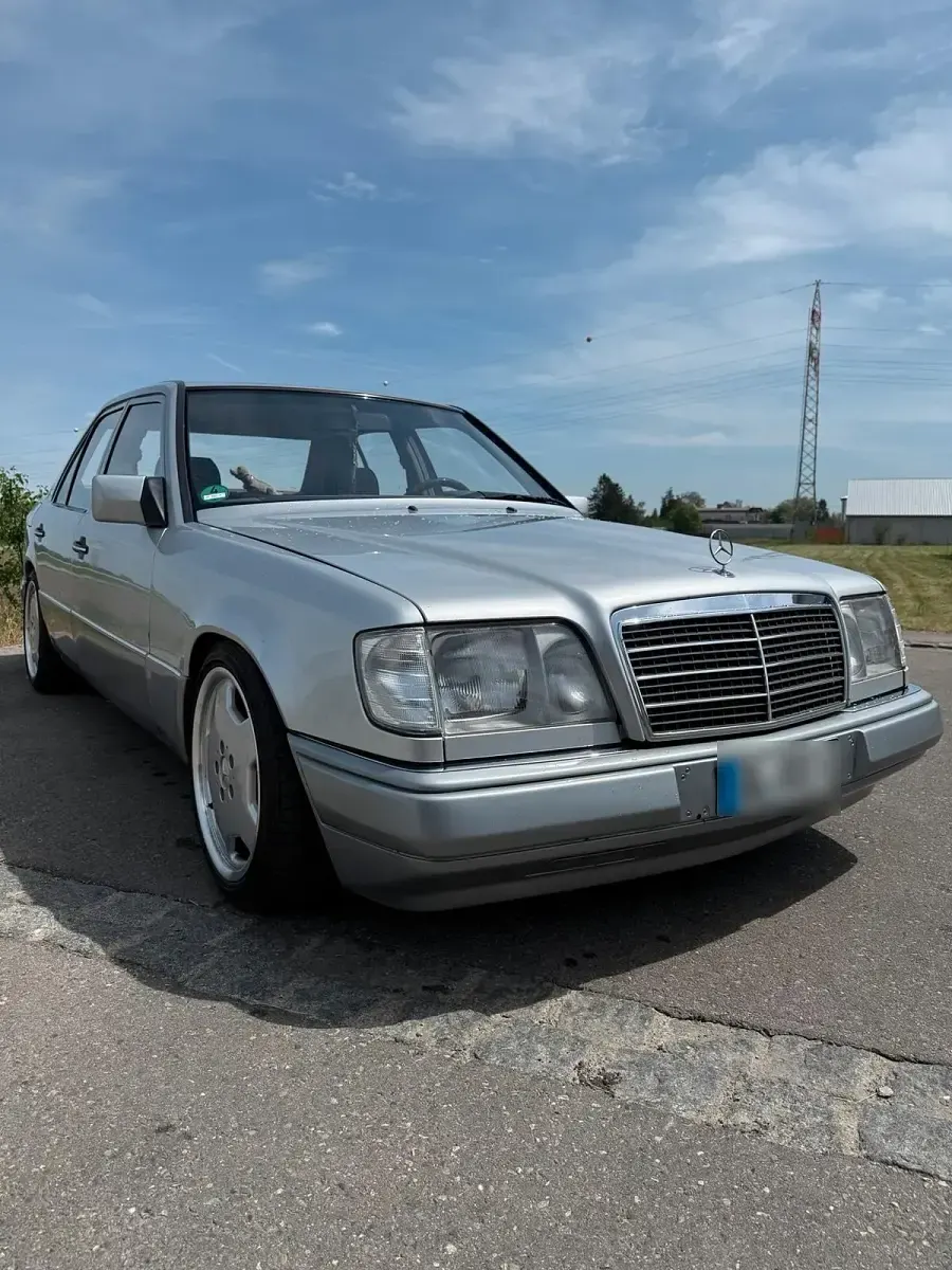 Brugt Mercedes E280 193 HK (141 kW) 1993 Sedan