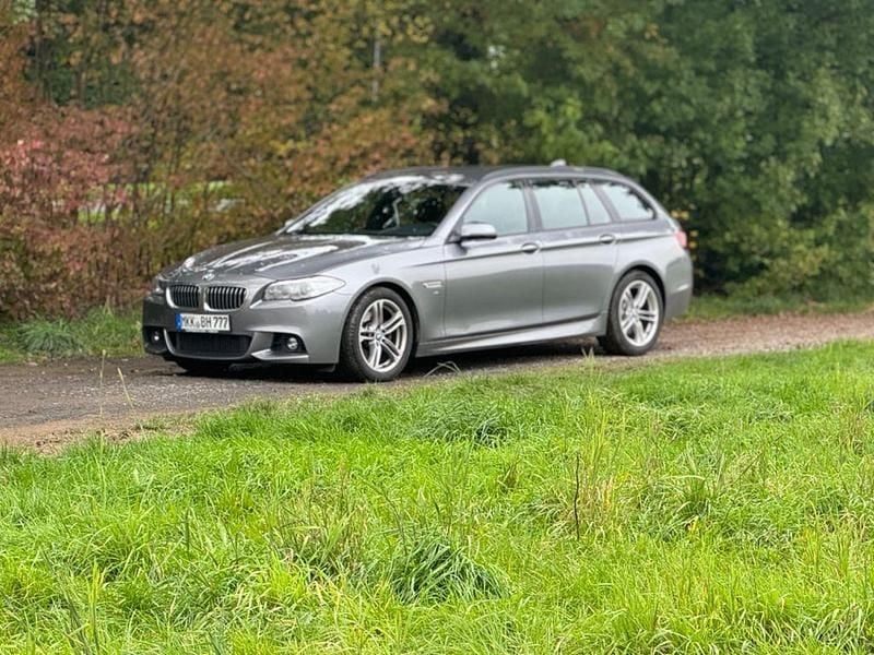 Grau Gebraucht 2014 BMW 520 M Sport Limousine | 10.900 € (Guter Preis) - Bild 1/4