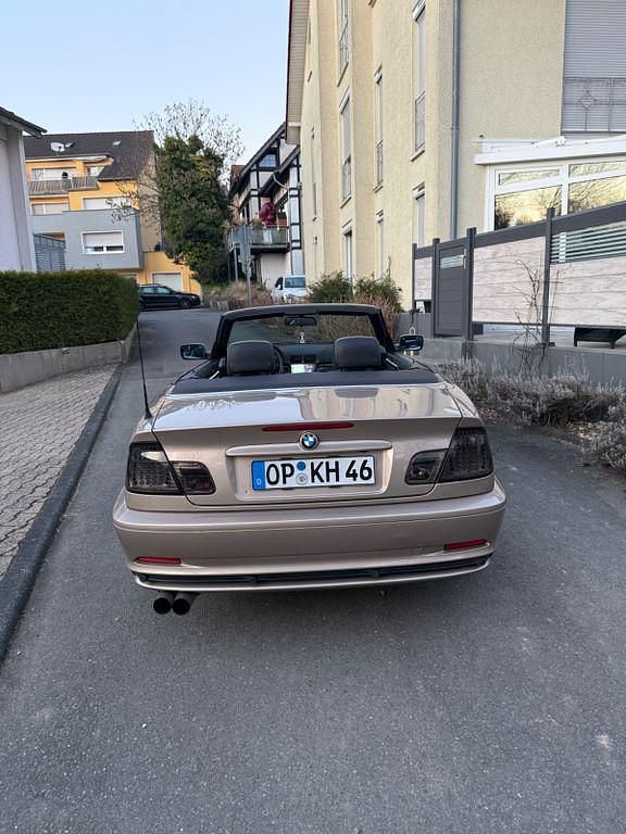 Gebraucht BMW 325 Cabriolet Performance 192 PS (141 kW) 2000 Gold Cabrio