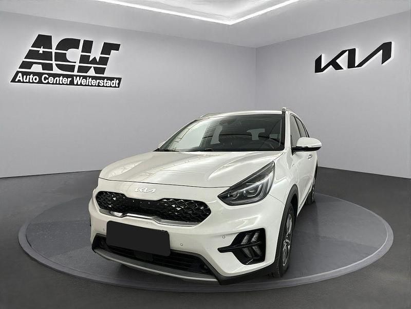 Weiß Gebraucht 2022 Kia Niro Spirit SUV | 24.877 € (Fairer Preis) - Bild 1/4
