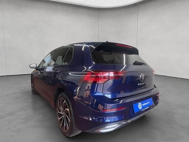 Gebraucht VW Golf VIII Move 110 PS (80 kW) 2024 Blau Limousine