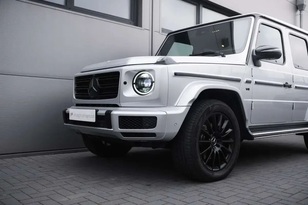 Gebraucht Mercedes G500 Night 421 PS (309 kW) 2022 Iridiumsilber SUV