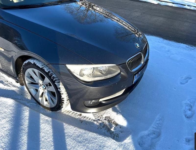 Gebraucht BMW 325 Exclusive 218 PS (160 kW) 2011 Grau Coupé