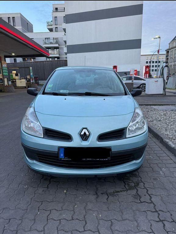 Blau Gebraucht 2008 Renault Clio II Authentique Limousine | 3.100 € (Etwas zu teuer) - Bild 1/4