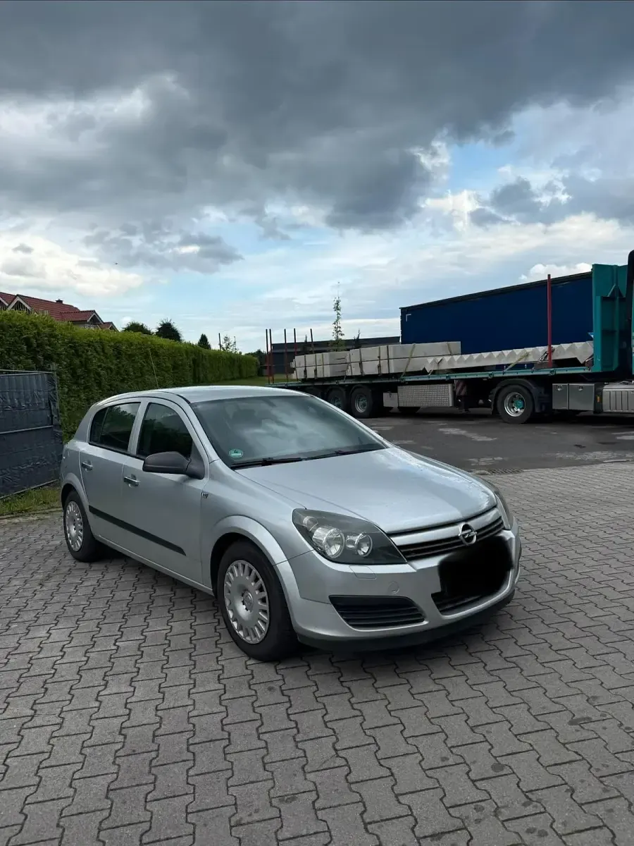 Gebraucht Opel Astra 90 PS (66 kW) 2004 Grau Kleinwagen