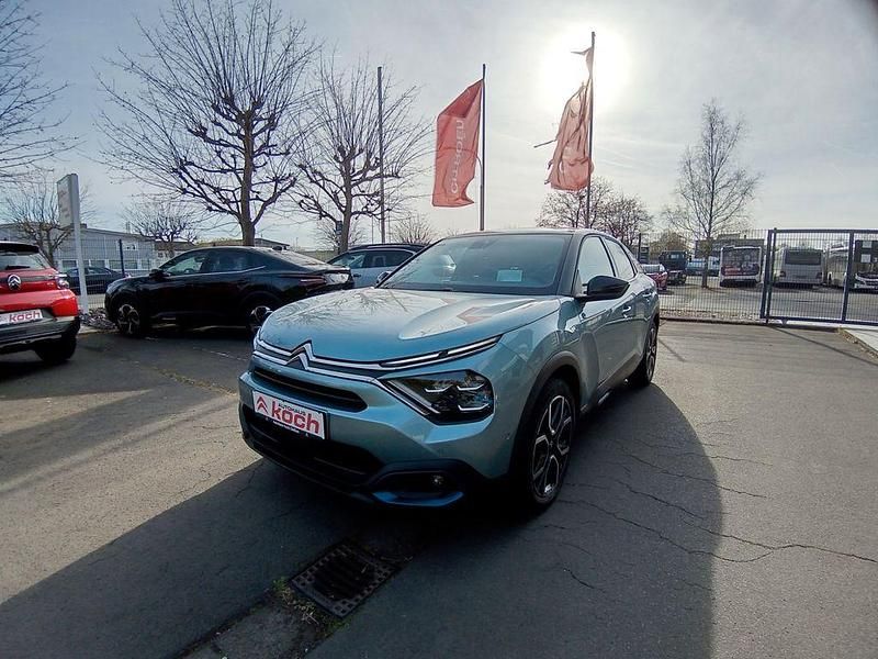 Blau Gebraucht 2023 Citroën e-C4 Shine Limousine | 22.790 € (Etwas zu teuer) - Bild 1/4