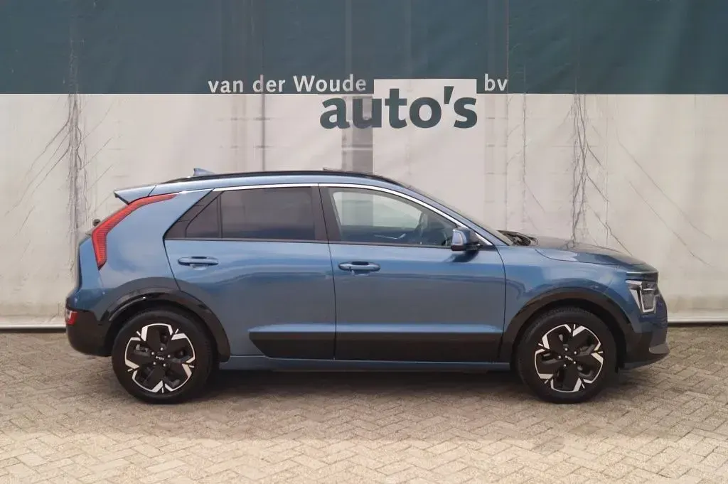 Gebraucht Kia e-Niro 150 kW (204 PS) 2024 Blau SUV
