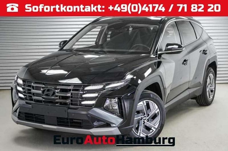 Phantom black metallic (a2b) Neu 2025 Hyundai Tucson Essential SUV | 31.090 € (Superpreis) - Bild 1/4