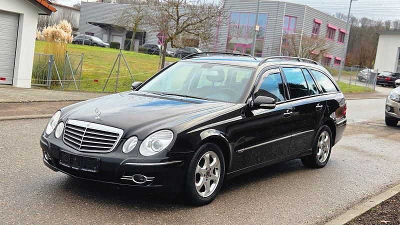 Gebraucht Mercedes E200 Avantgarde 184 PS (135 kW) 2008 Schwarz Kombi
