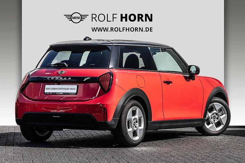 Gebraucht Mini Cooper Classic 114 kW (156 PS) 2025 Rot Kleinwagen