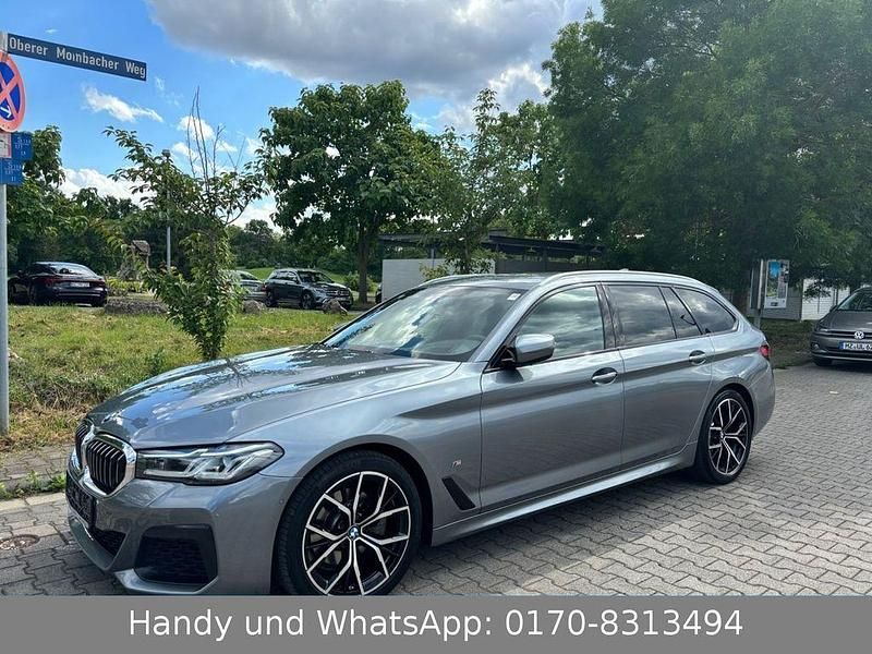 Bluestone metallic Gebraucht 2020 BMW 520 M Sport Kombi | 29.990 € (Teuer) - Bild 1/4