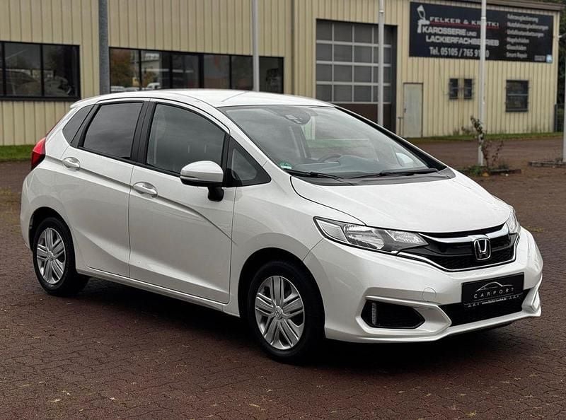 Weiß Gebraucht 2019 Honda Jazz Trend Kleinwagen | 14.600 € (Guter Preis) - Bild 1/4