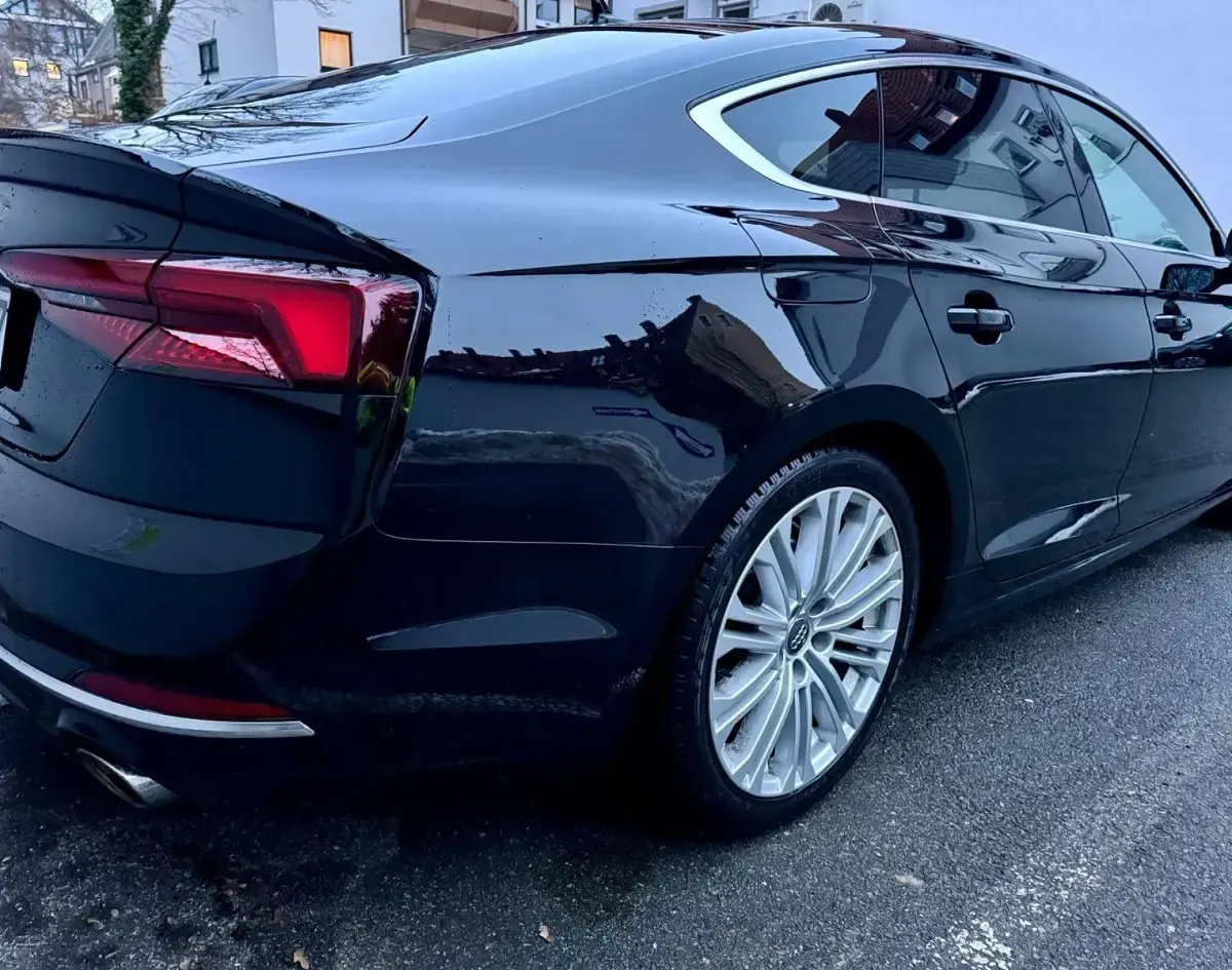 Gebraucht Audi A5 Sportback Sport 190 PS (139 kW) 2018 Schwarz Kleinwagen