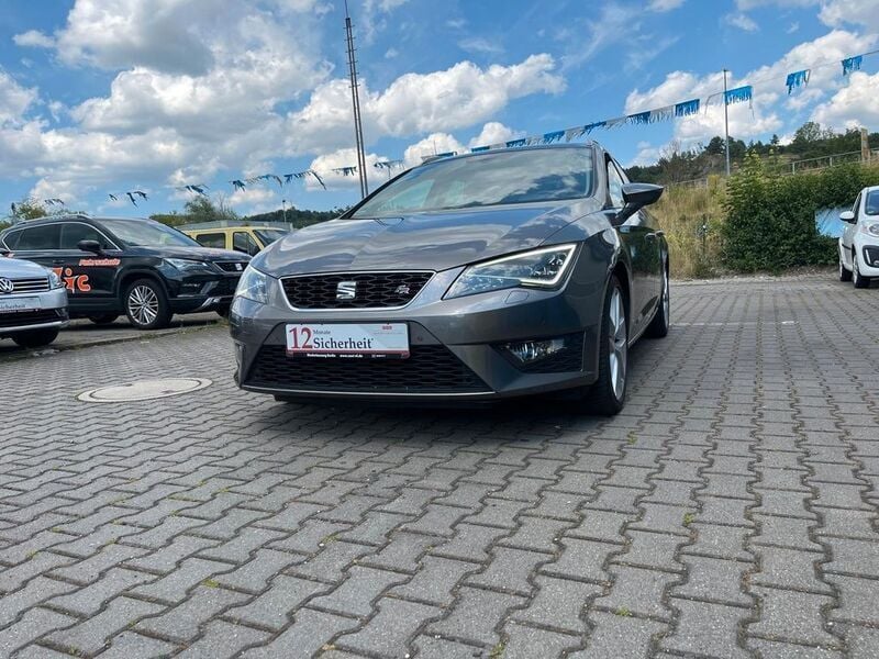 Grau Gebraucht 2015 Seat Leon ST FR Kombi | 15.490 € (Fairer Preis) - Bild 1/4