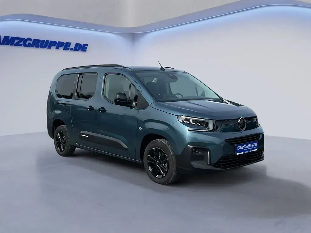 Gebraucht Citroën Berlingo 131 PS (96 kW) 2025 Blau Van / Kleinbus