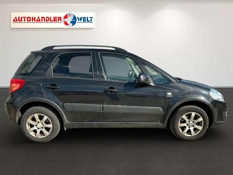 Gebraucht Suzuki SX4 Style 135 PS (99 kW) 2012 Schwarz SUV