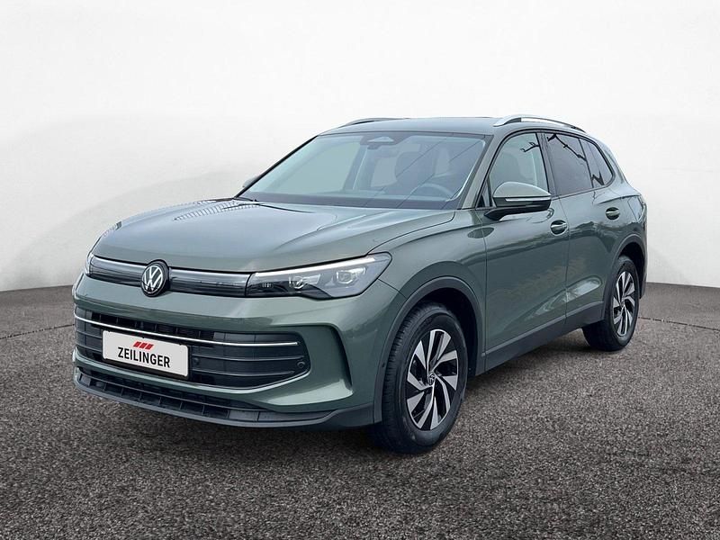 Neu VW Tiguan Life 150 PS (110 kW) 2025 Cipressinogrün SUV