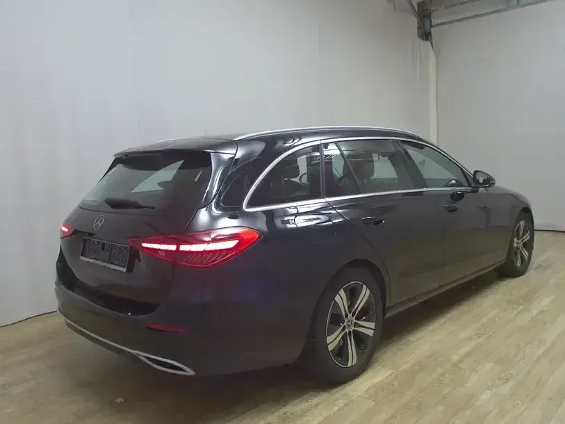 Gebraucht Mercedes C220 Avantgarde 220 PS (161 kW) 2022 Schwarz Kombi