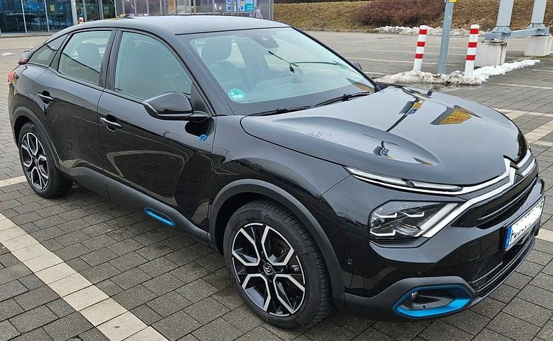 Gebraucht Citroën e-C4 Feel 100 kW (136 PS) 2022 Schwarz Limousine