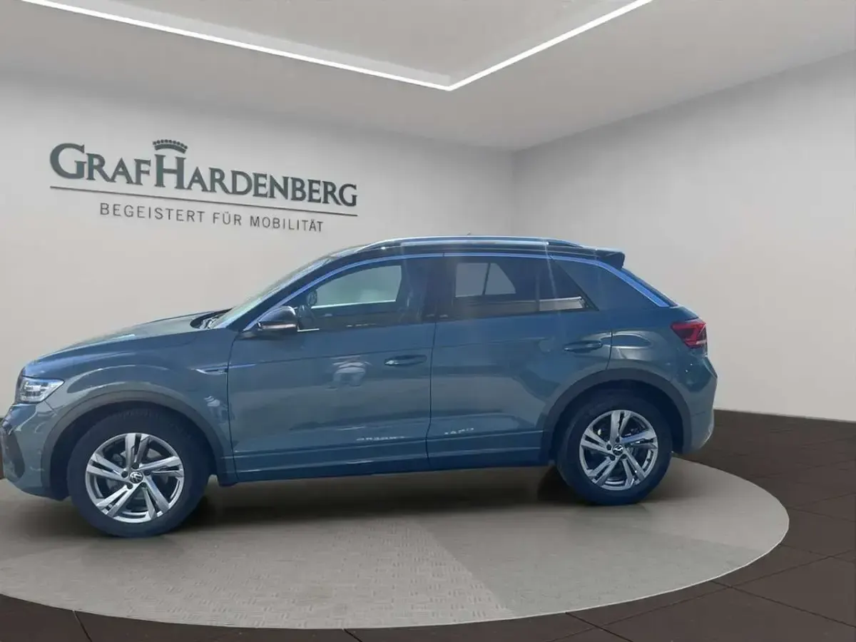 Gebraucht VW T-Roc R-line 110 PS (80 kW) 2023 Petroleum blue metallic SUV