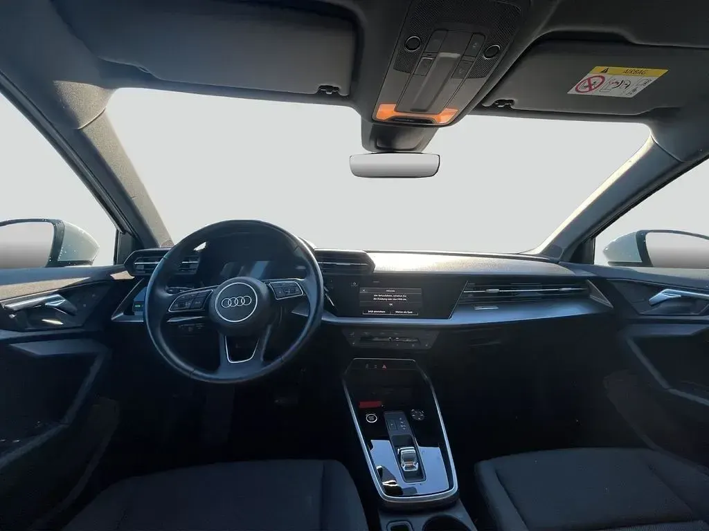 Second-hand Audi A3 Advanced Plus 110 CP (80 kW) 2023 Alb Berlinǎ