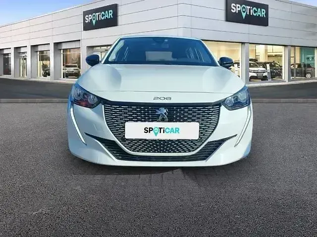 Gebraucht Peugeot e-208 Active 100 kW (136 PS) 2022 Weiß Kleinwagen