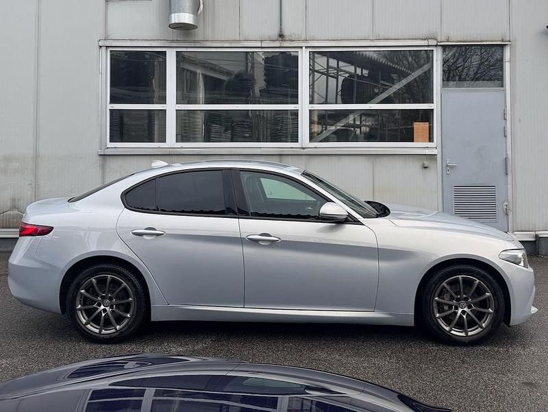 Gebraucht Alfa Romeo Giulia 200 PS (147 kW) 2021 Grau Limousine