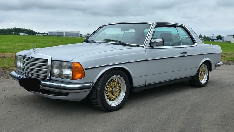 Second-hand Mercedes C280 252 CP (185 kW) 1983 Argintiu Coupe
