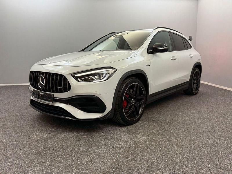 Weiß Gebraucht 2021 Mercedes GLA45 AMG AMG SUV | 36.999 € (Fairer Preis) - Bild 1/4