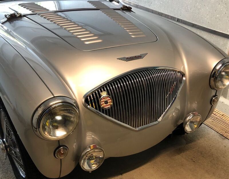 Grau Gebraucht 1954 Austin Healey 100 Cabrio | 59.900 € - Bild 1/4