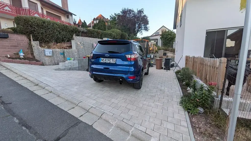 Gebraucht Ford Kuga ST-Line 150 PS (110 kW) 2017 Blau SUV