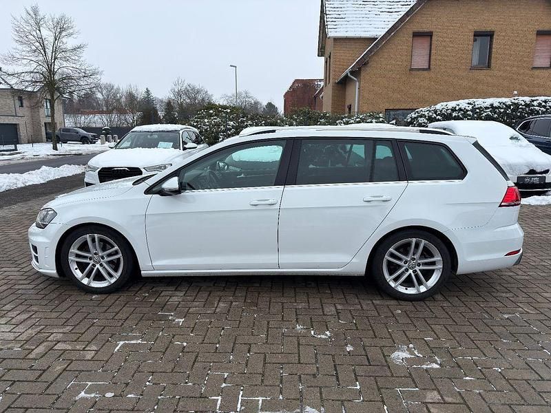 Gebraucht VW Golf R-line 150 PS (110 kW) 2015 Weiß SUV