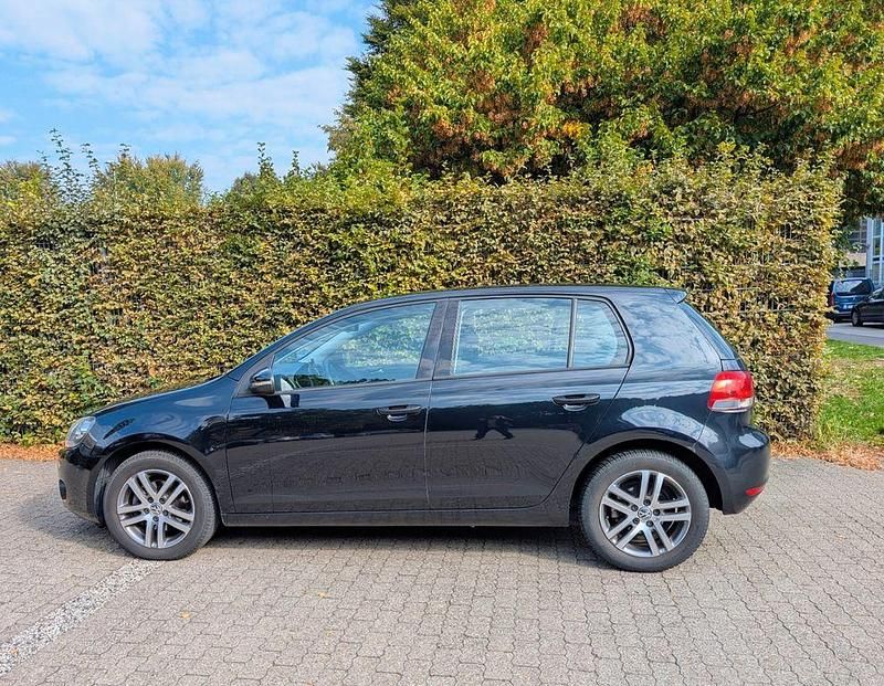 Schwarz Gebraucht 2010 VW Golf VI Comfortline Limousine | 6.800 € (Fairer Preis) - Bild 1/4